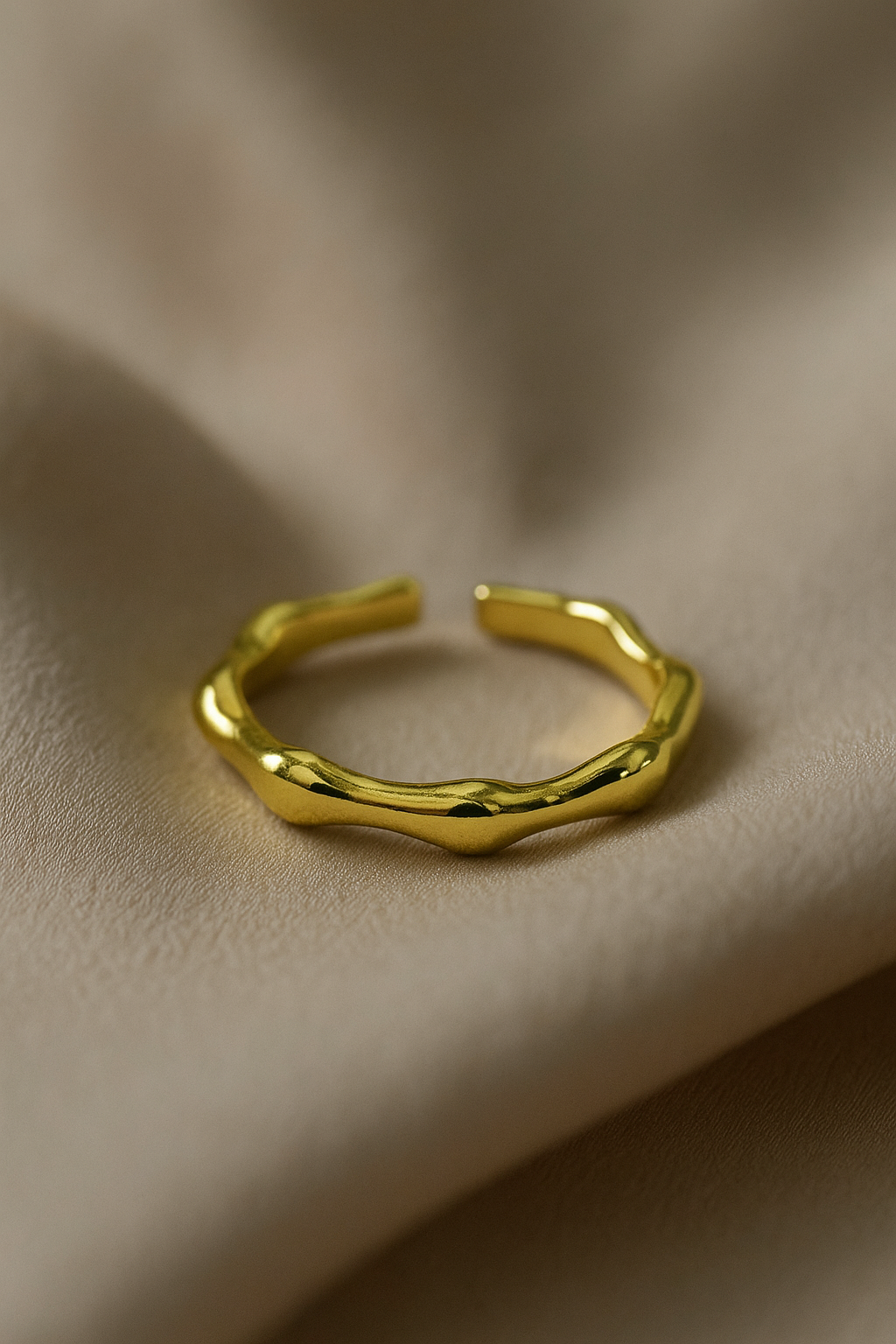 Modern Minimalist Ring