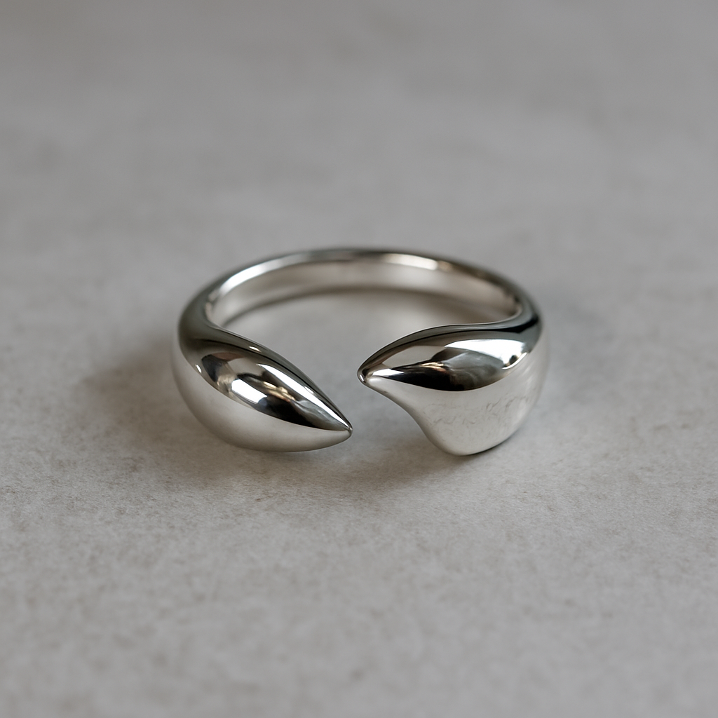 Double Heart Knot Ring