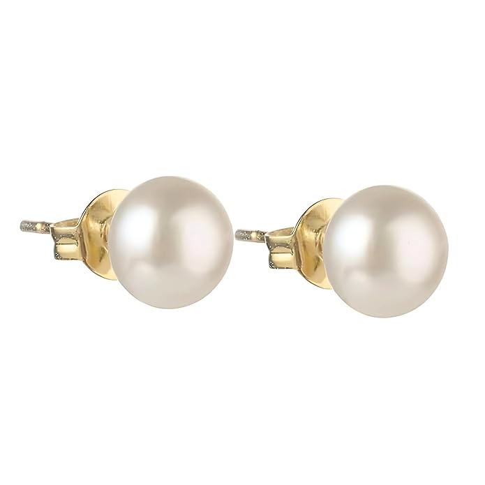Simple and elegant mini pearl studs – ideal for everyday wear.
