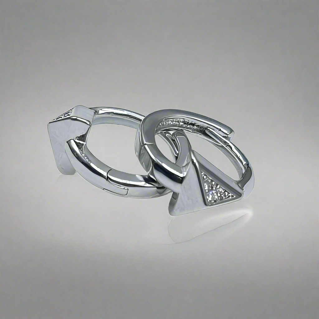 Arrowhead stud earrings in rhodium-plated silver – Peppy Pink