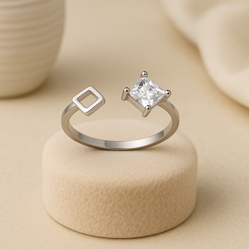 Minimalist Rhombus Ring