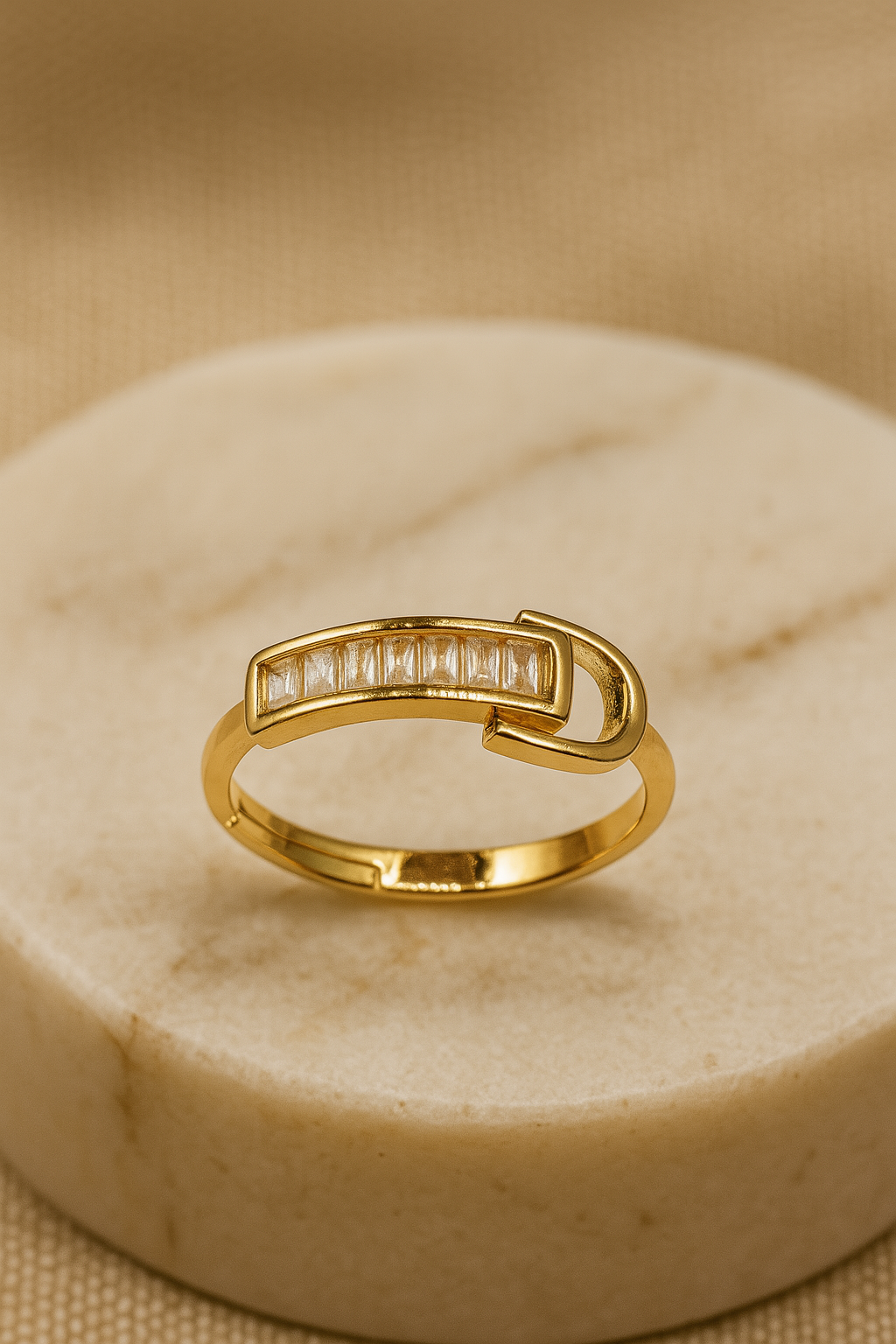 Structured Crystal Ring