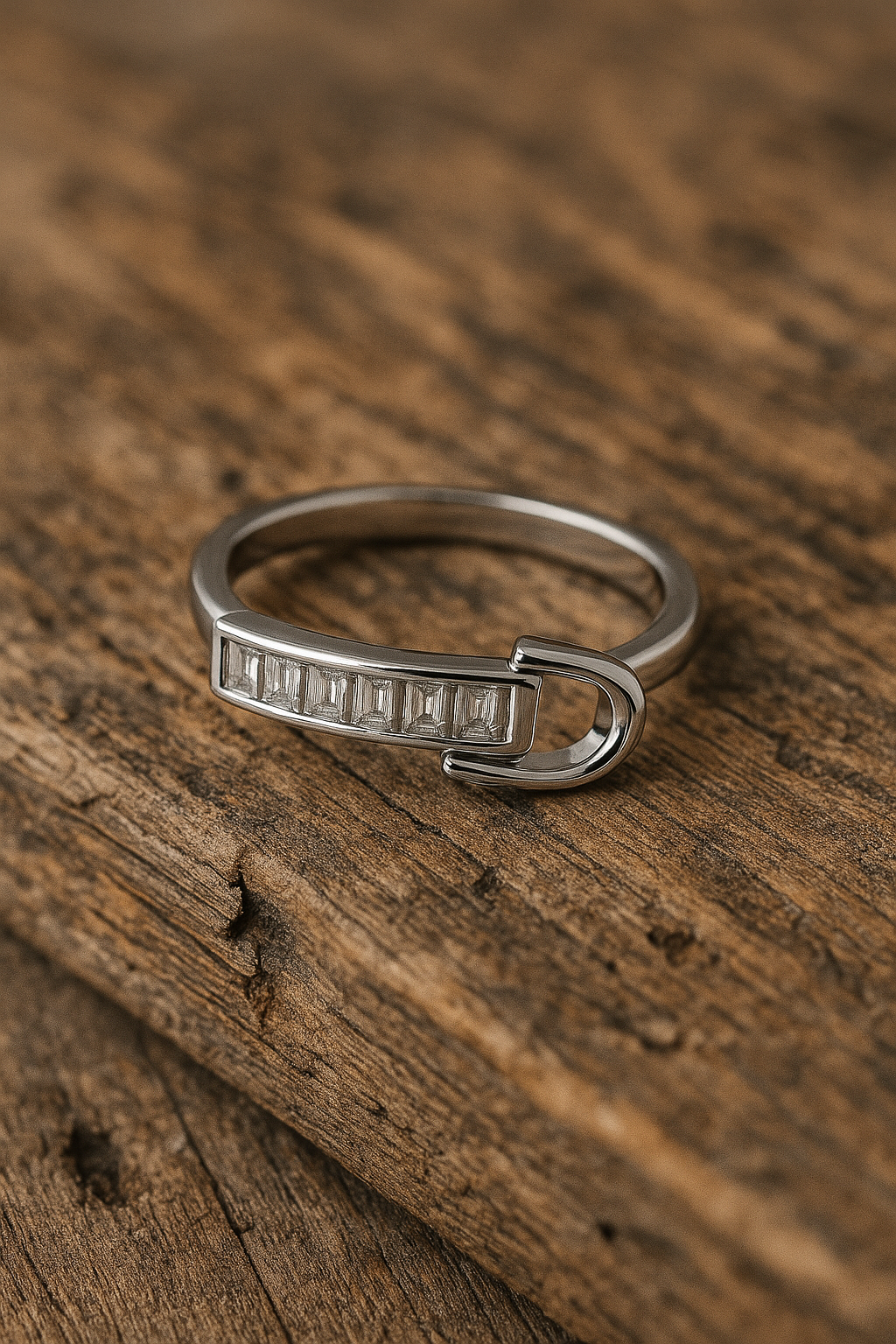 Structured Crystal Ring