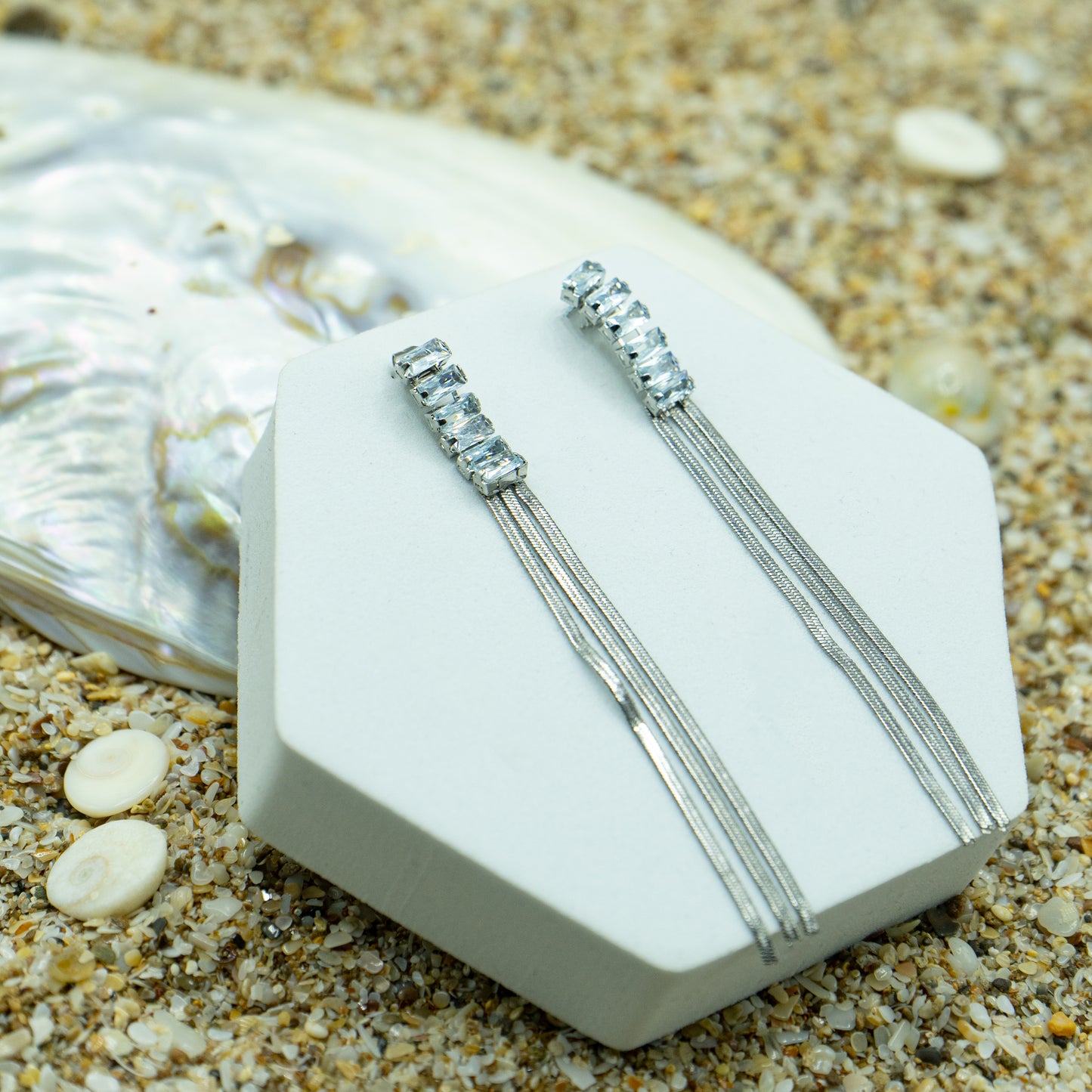 Tassel earrings, rhodium-plated, hypoallergenic, anti-tarnish, stylish and elegant jewelry.
