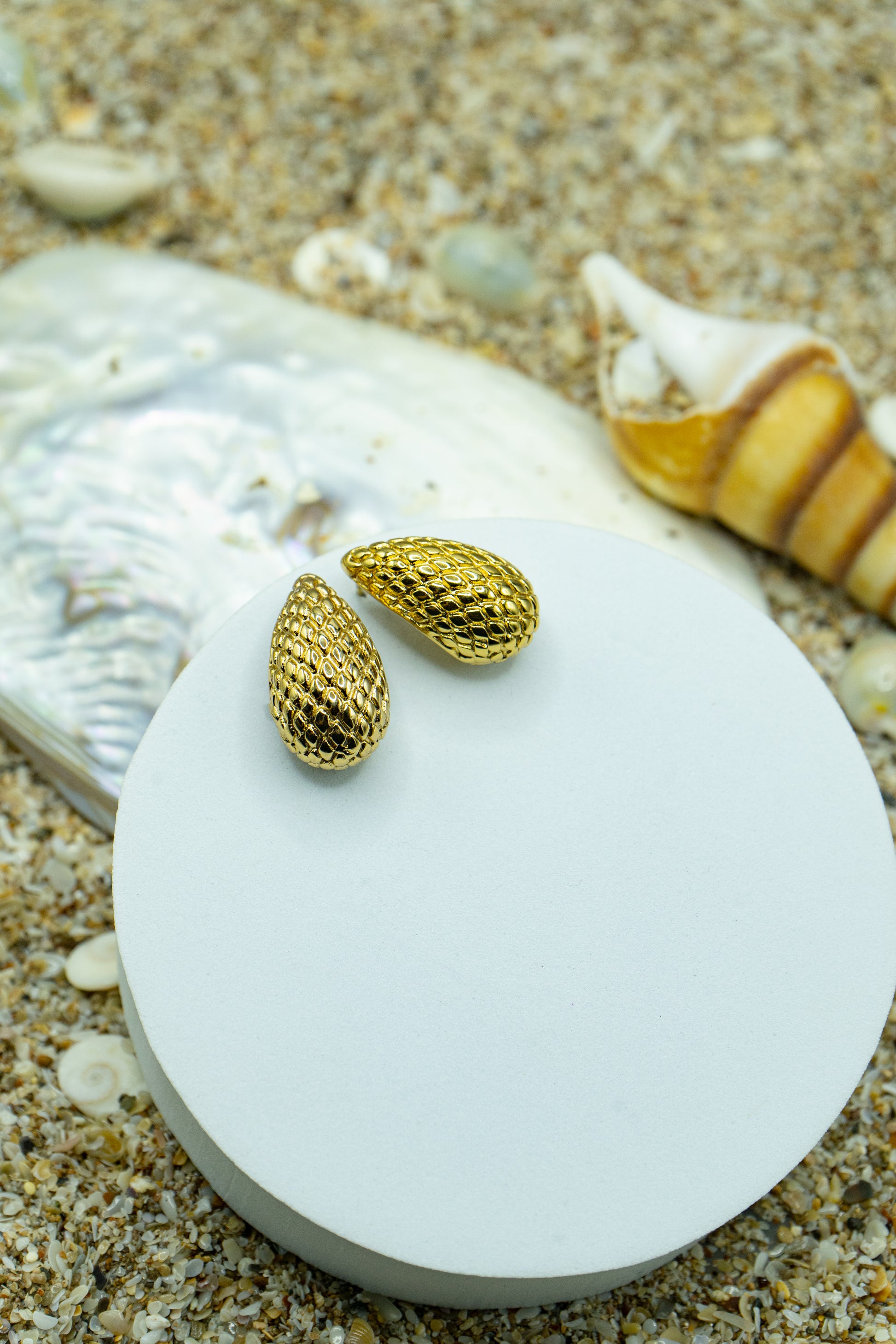 Textured drop earrings, yellow gold-plated, hypoallergenic, anti-tarnish, elegant fashion jewelry