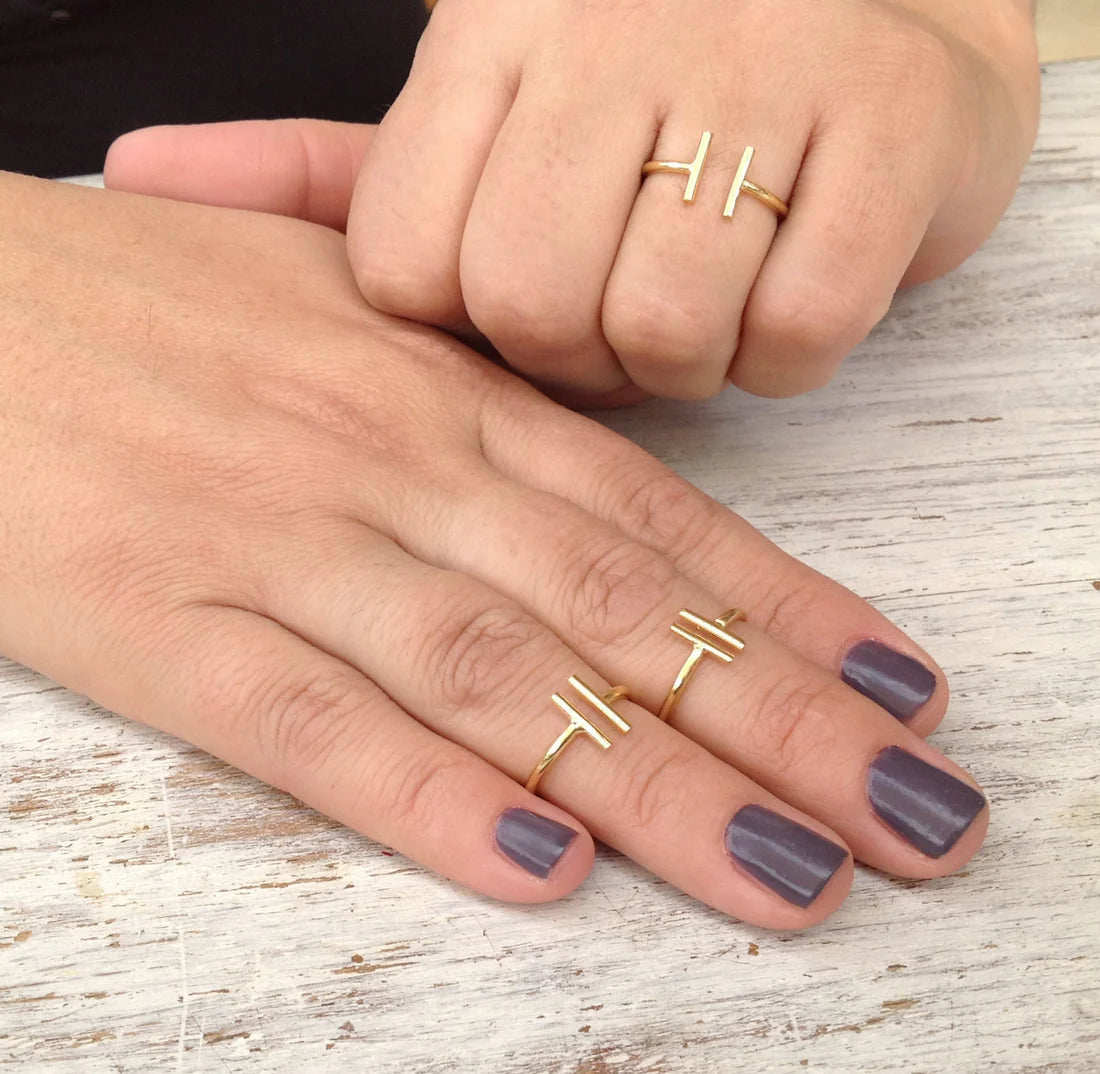 Parallel Lines Ring – Minimalist Gold-Plated Fashion Jewelry, Anti-Tarnish & Hypoallergenic