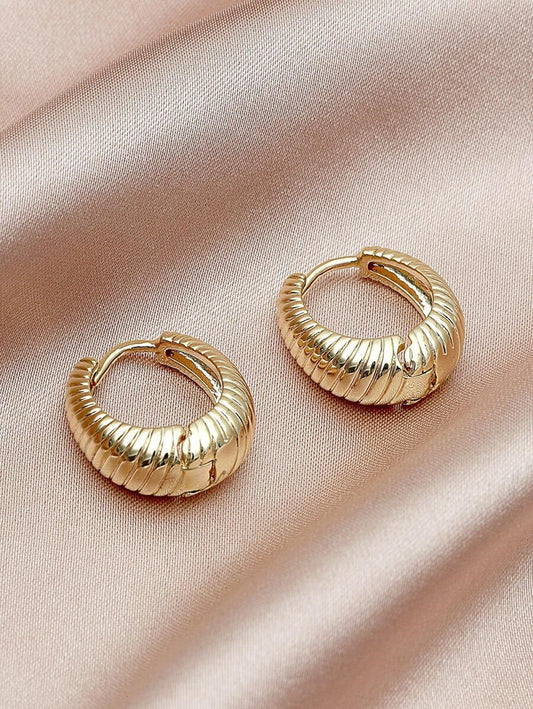 Ribbed Hoop Earrings with bold textured detail, a trendy and elegant statement piece - Peppy Pink 