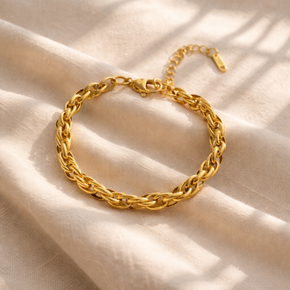 Chic Chain Bracelet