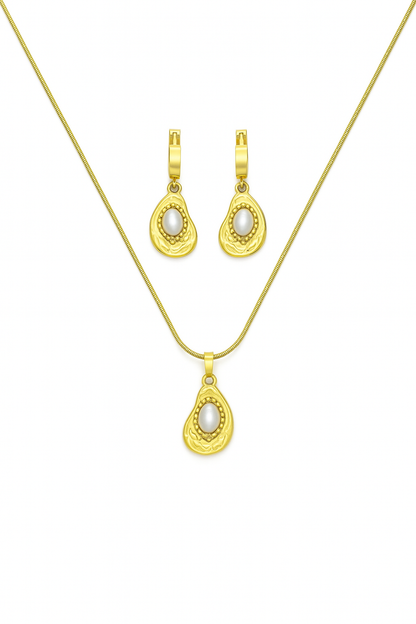 Dainty Pearl Set