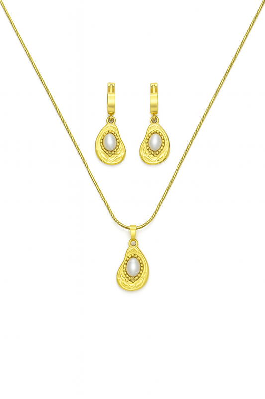 Dainty Pearl Set