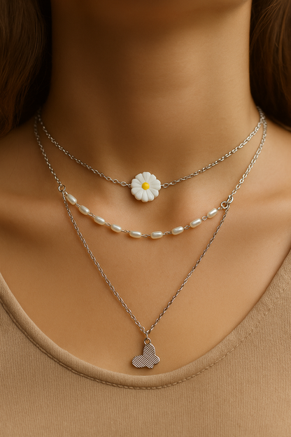 Three-Layer Daisy & Pearl Necklace