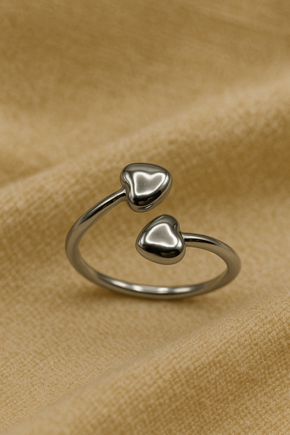 Tiny Hearts Ring