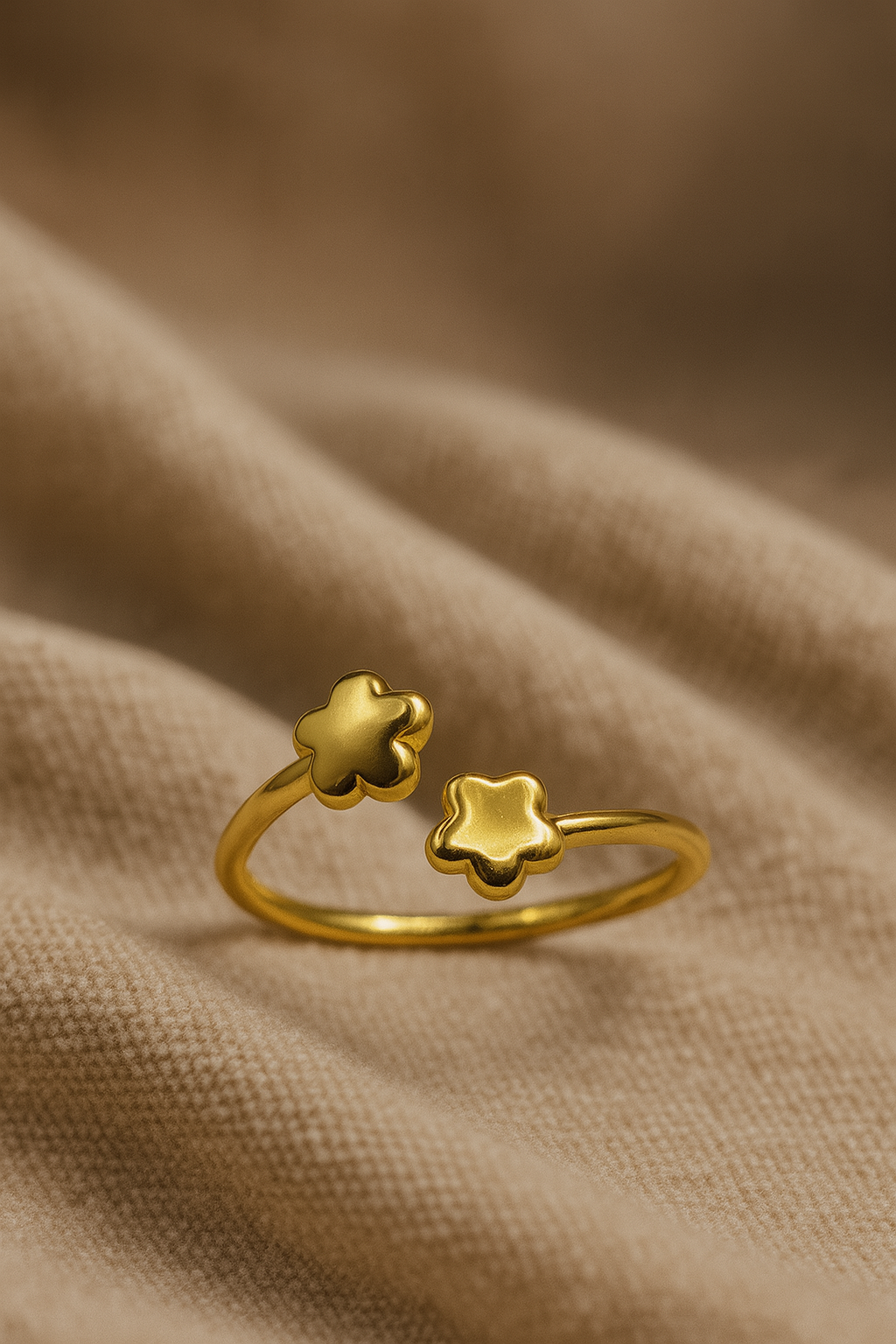 Double Clover Ring
