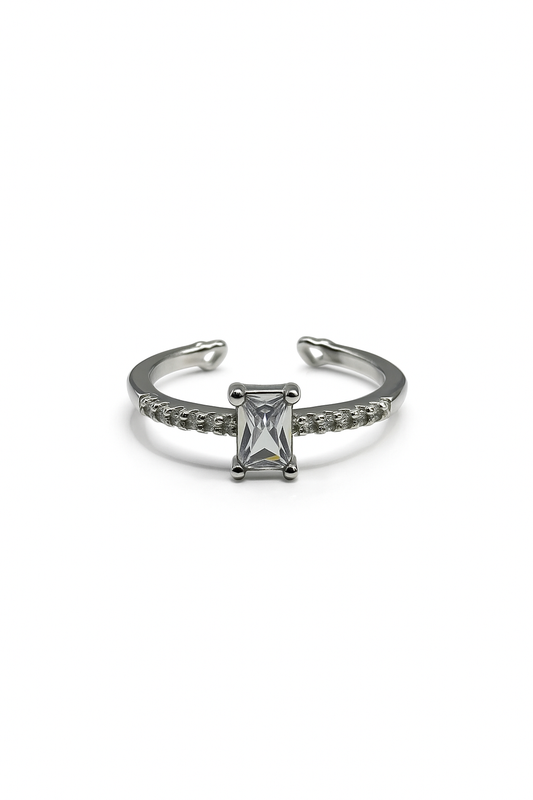 Sparkling Emerald Cut Ring