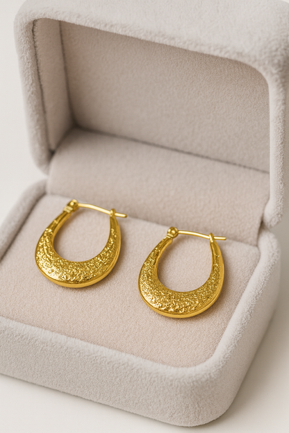 Gleam Curve Earrings