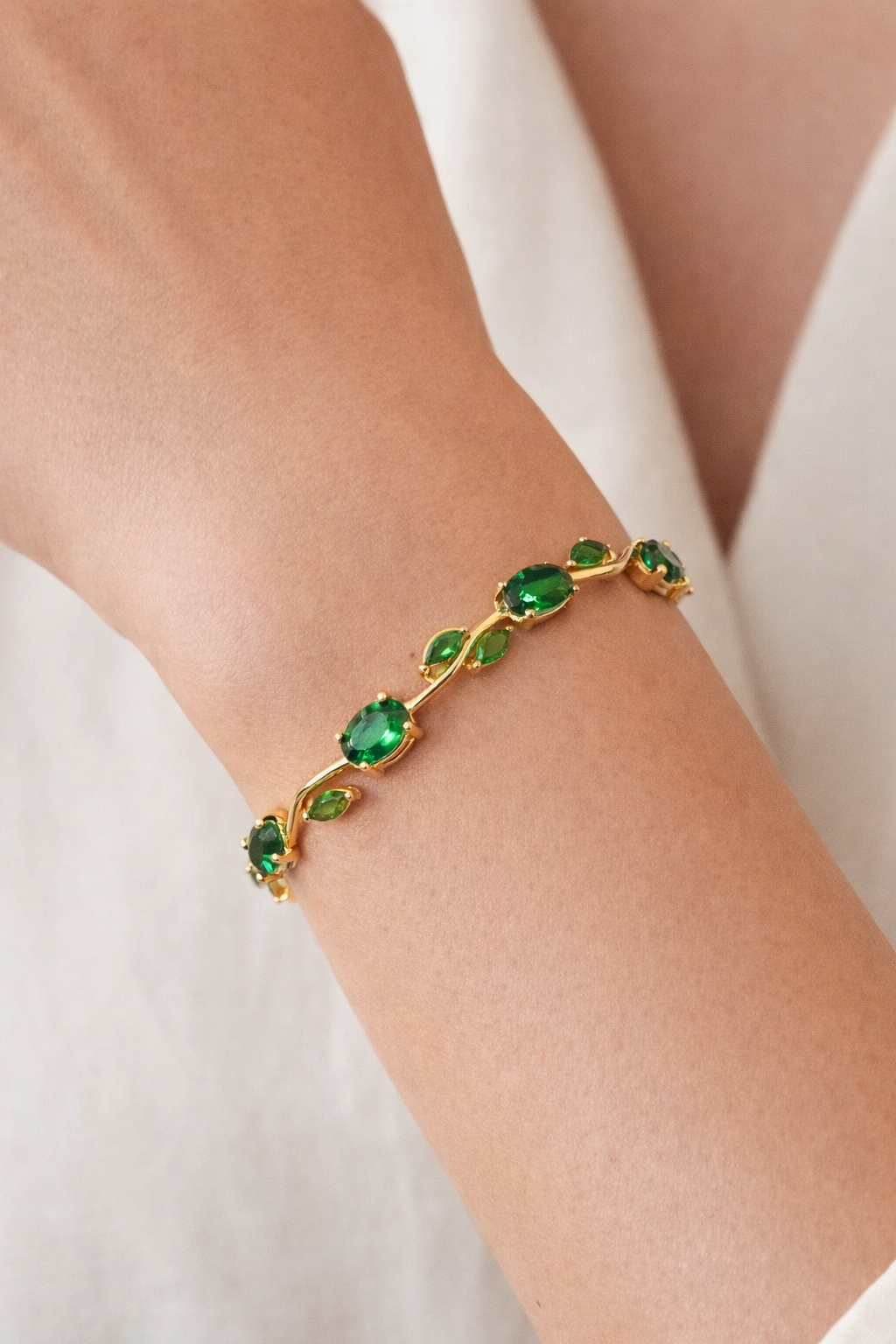 Emerald Tulip Vine Bracelet