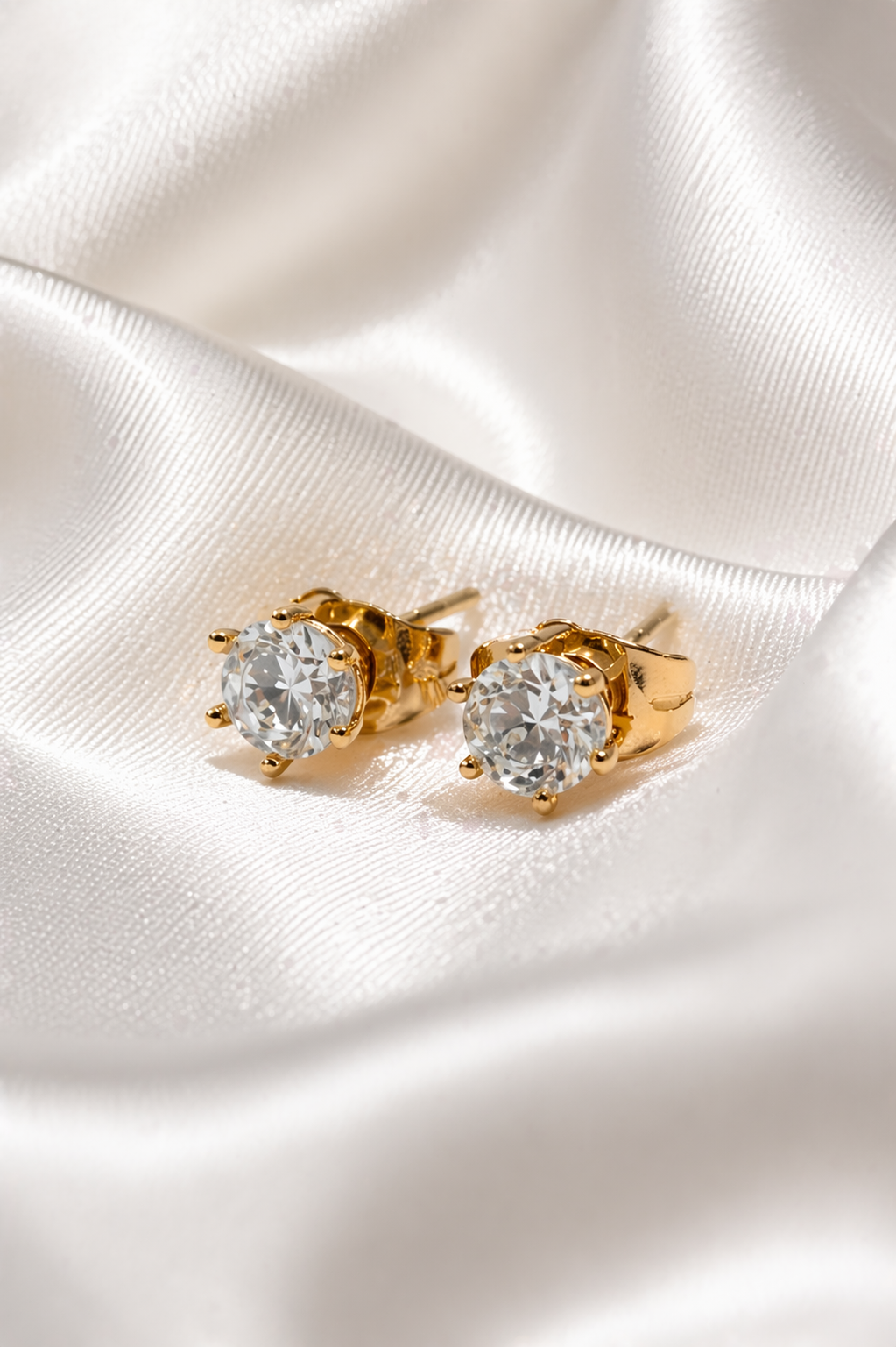 Premium Round Cut Crystal Stud Earrings