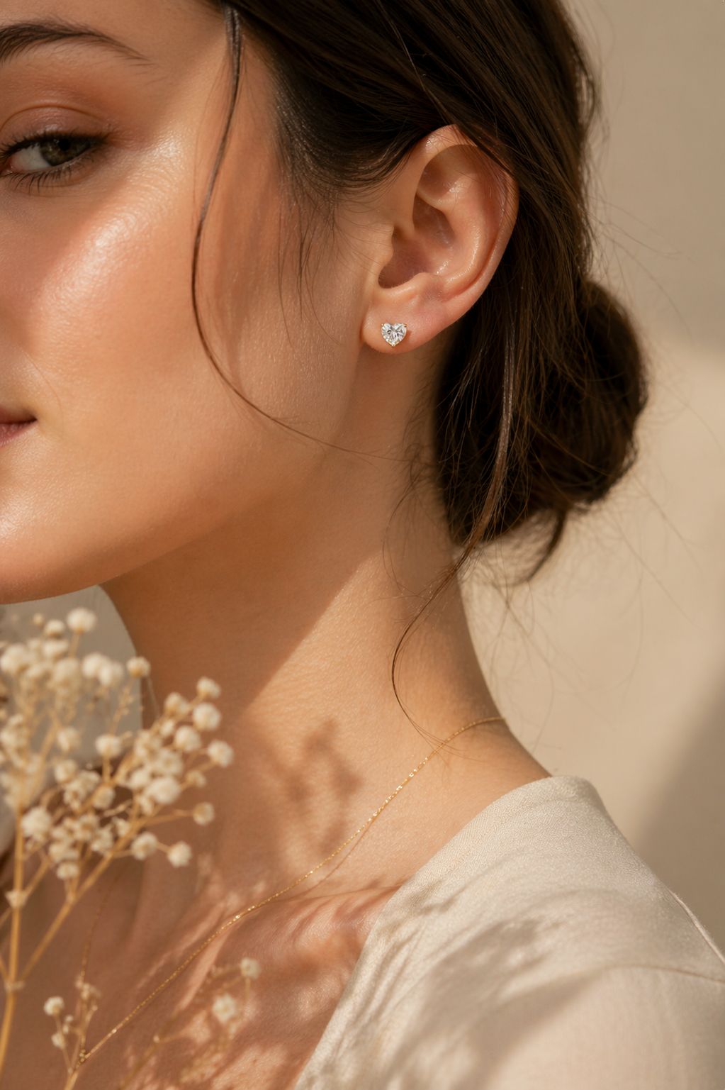 Minimal Heart Cut Crystal Stud Earrings
