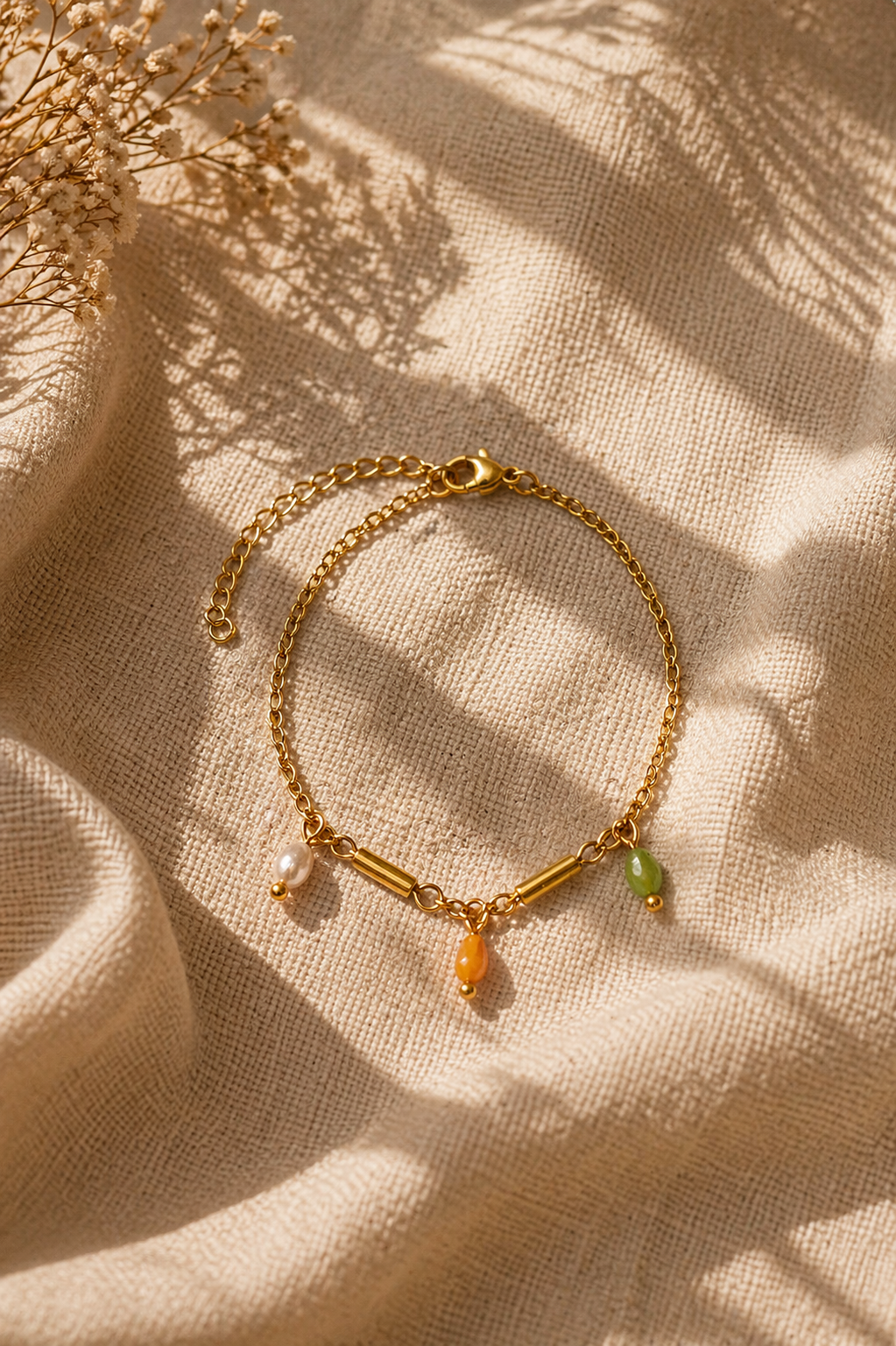 Minimal Drop Charm Gold Bracelet