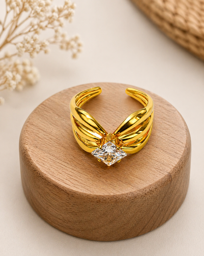 Luxe Bow Princess Crystal Statement Ring