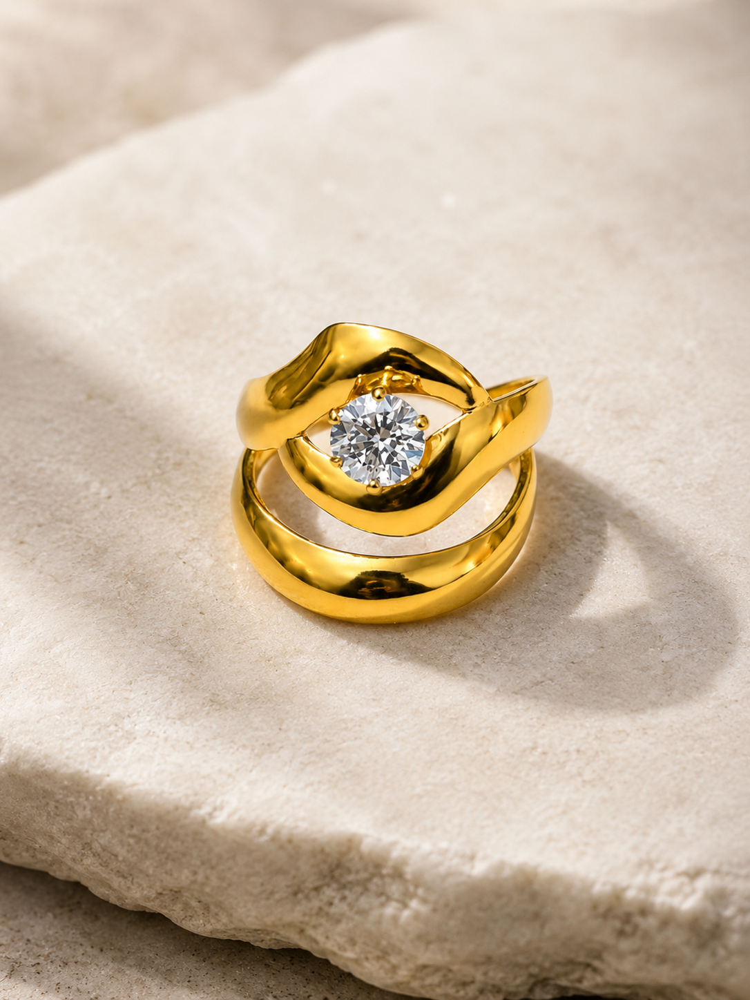 Elara Solitaire Swirl Statement Ring