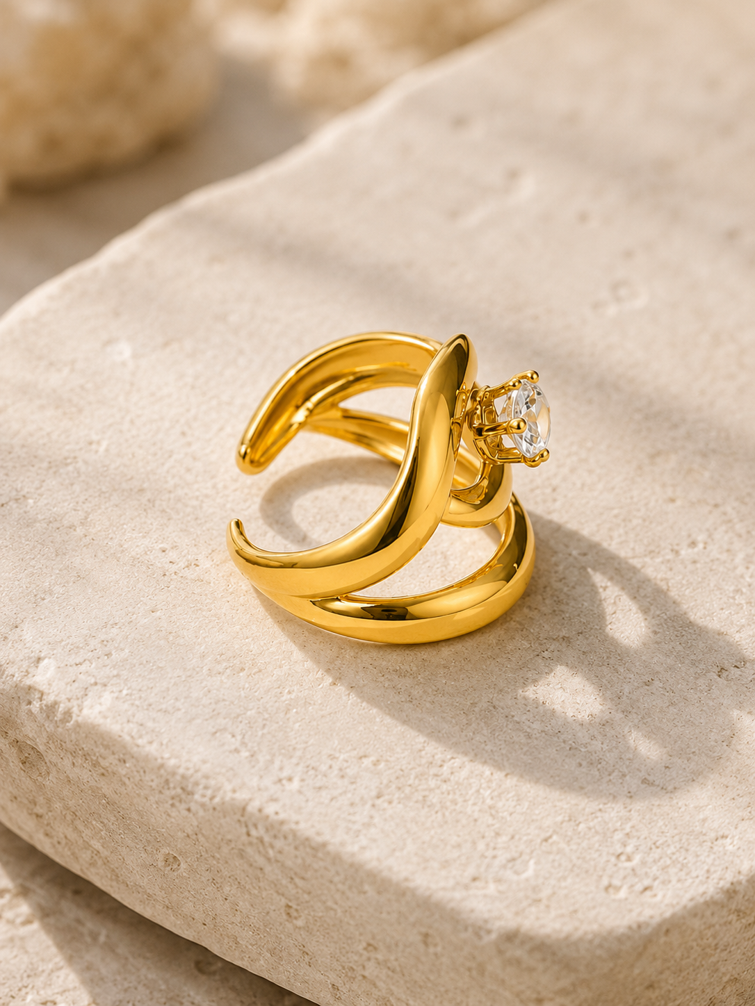 Elara Solitaire Swirl Statement Ring