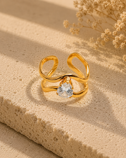 Nerina Crystal Curve Minimal Ring