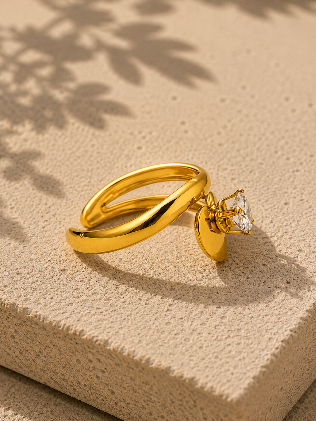 Amoura Heart Crystal Luxe Ring