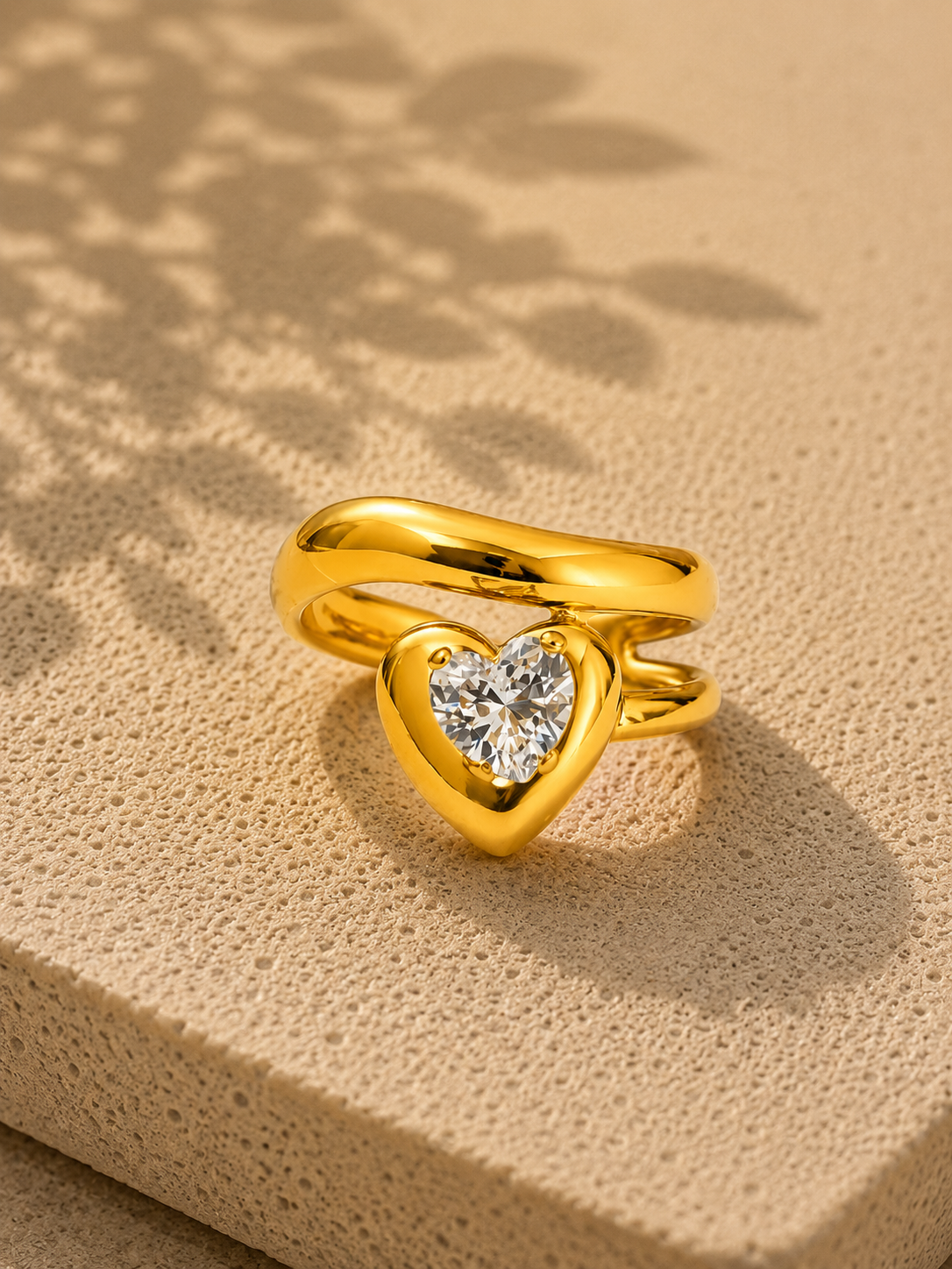 Amoura Heart Crystal Luxe Ring