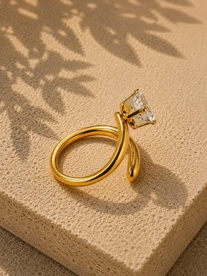 Twirl Glow Solitaire Ring