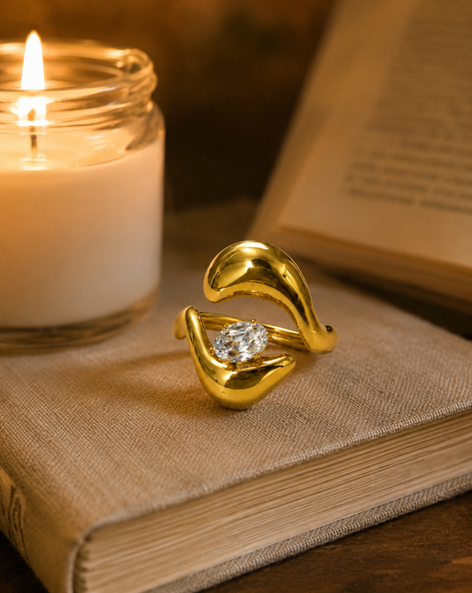 Sleek Curve Solitaire Ring