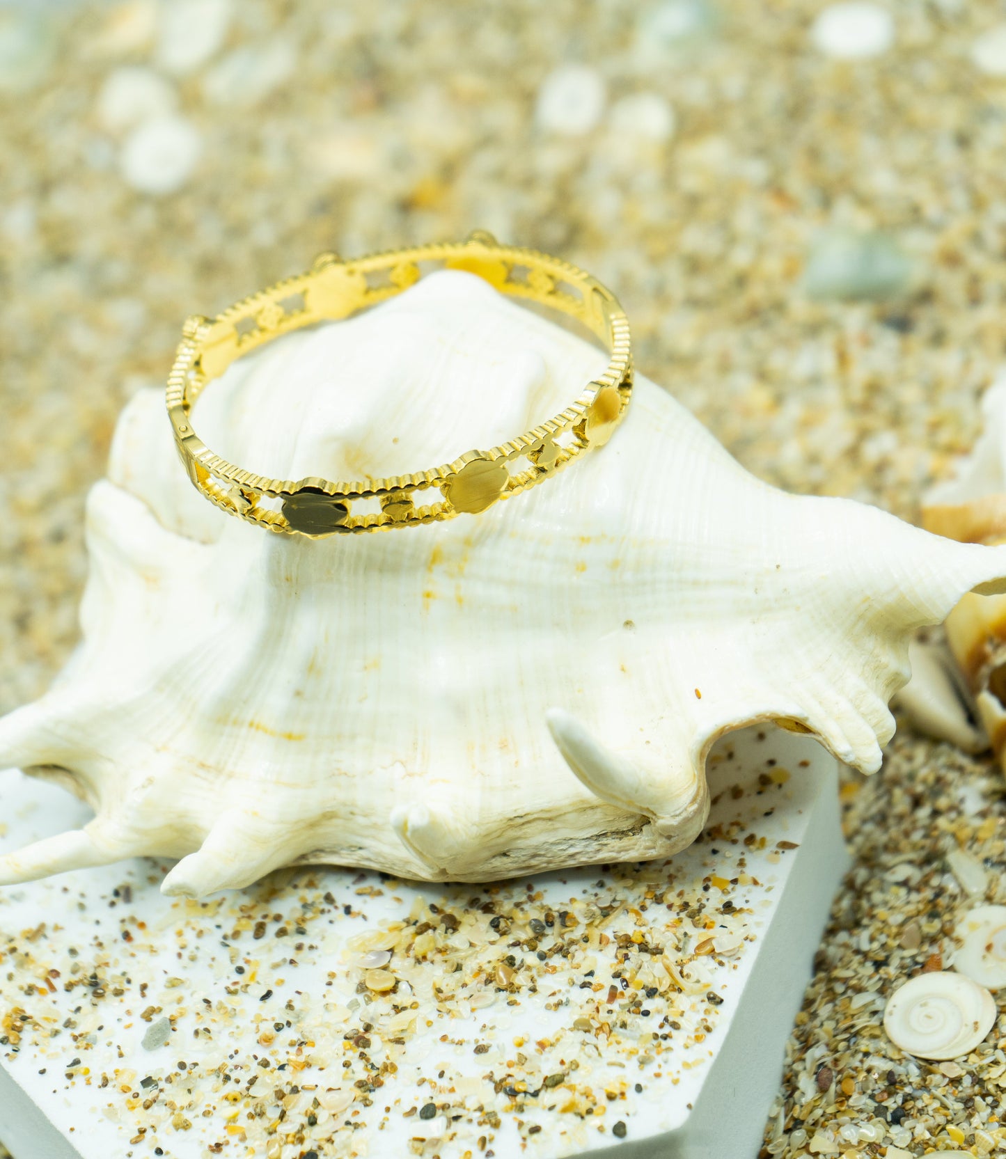 Dazzling Gold Bracelet