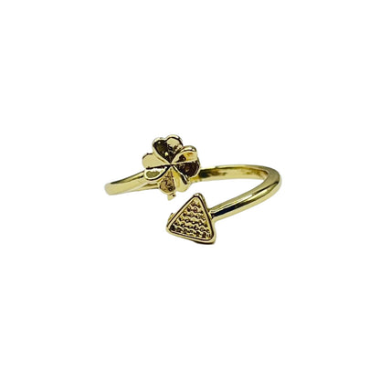 Lucky Clover & Triangle Ring