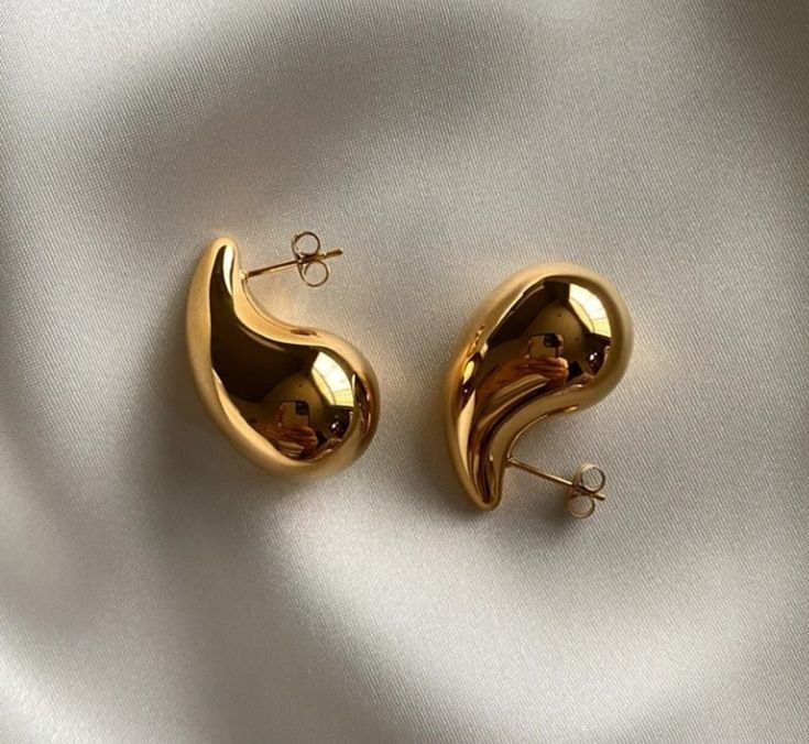 Golden Dew Earrings